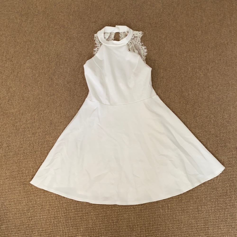 White Lulu’s dress